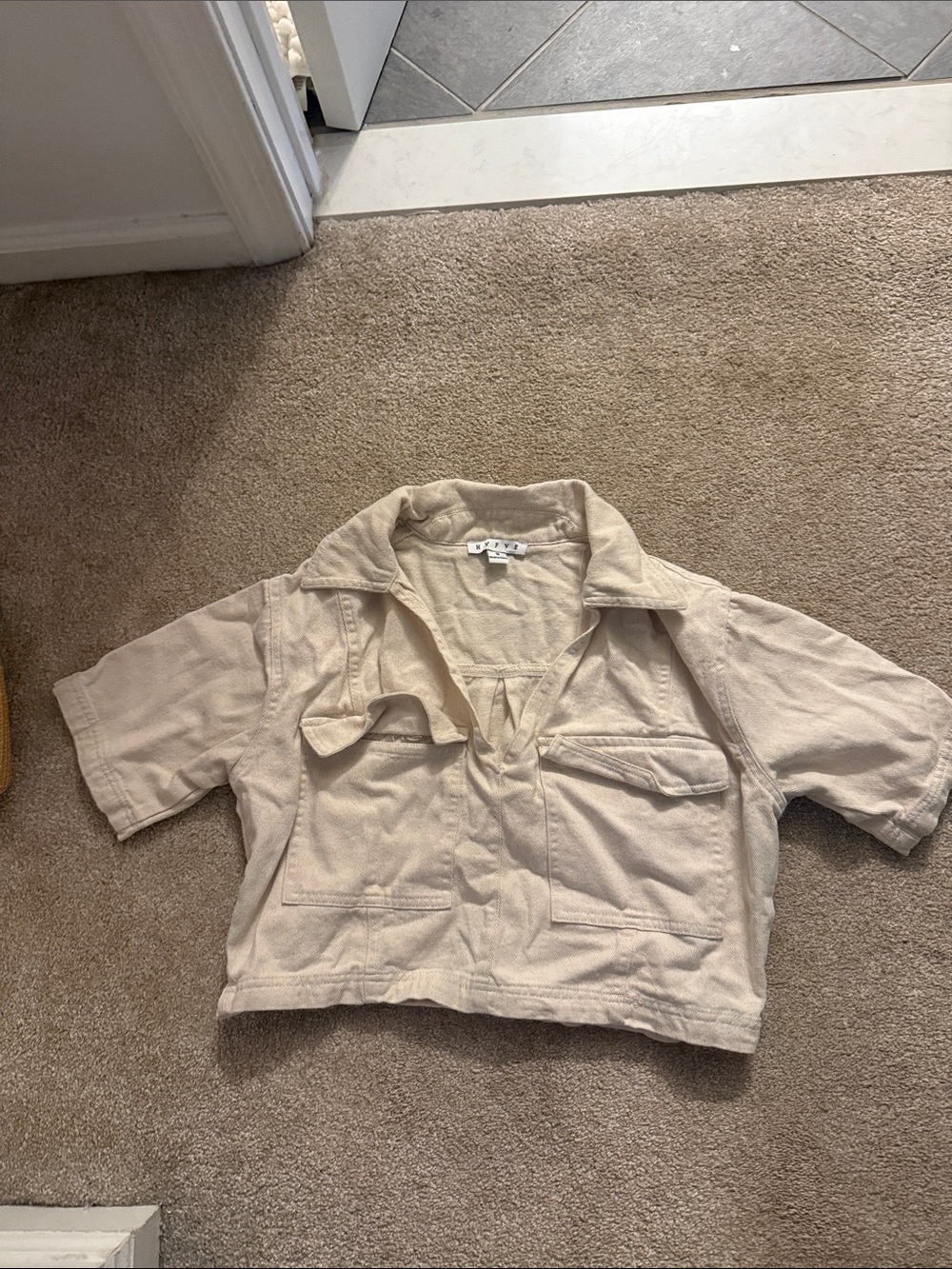 Zara Cream Short-Sleeve Cropped Overshirt